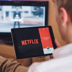 Netflix comenzará a cobrar desde hoy por compartir tu cuenta; este es el precio en México