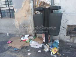 Basura acumulada en calles del centro de Mérida