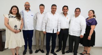 Toma de protesta y cambio de mesa directiva 2023-2024 en USEM Mérida