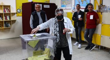 Cierran las casillas de la segunda vuelta electoral en Turquía