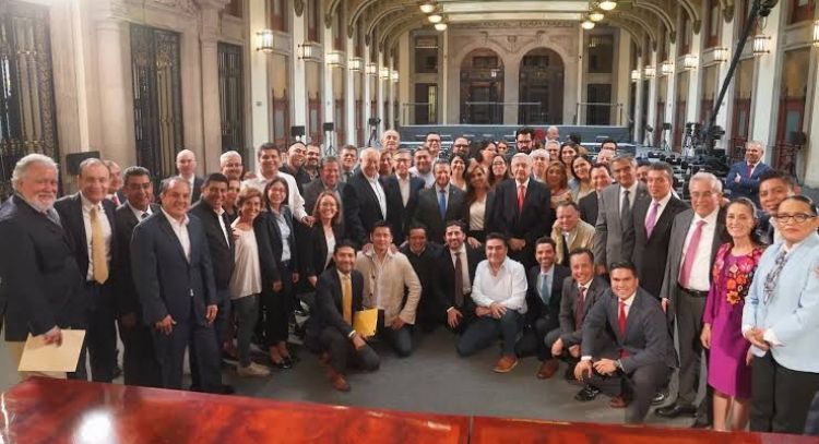 Gobernadores de Morena piden a Perú que los declaren personas non gratas
