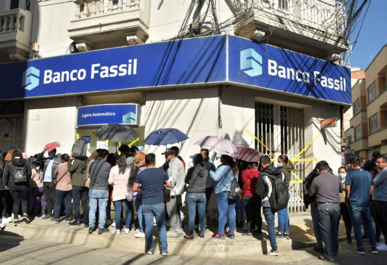 Tragedia en Bolivia: interventor del Banco Fassil sufrió extraña caía de un piso 14