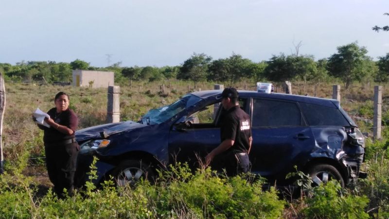 Dos lesionados tras volcadura en la carretera Mérida -Tizimín